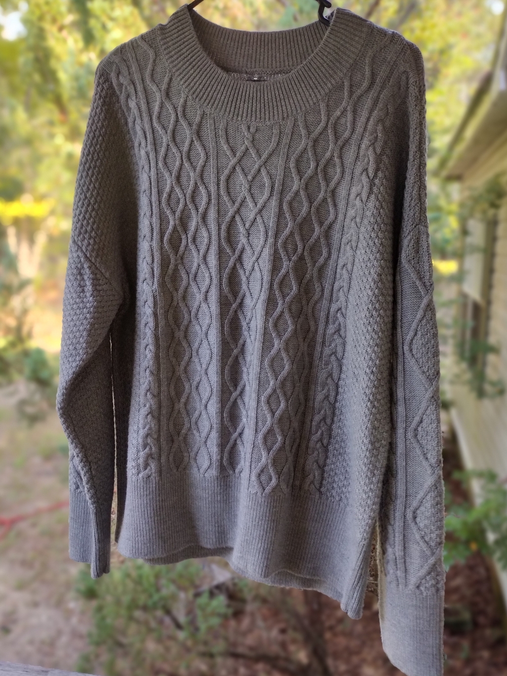 Quince Men's Cable Crewneck Sweater in Gray